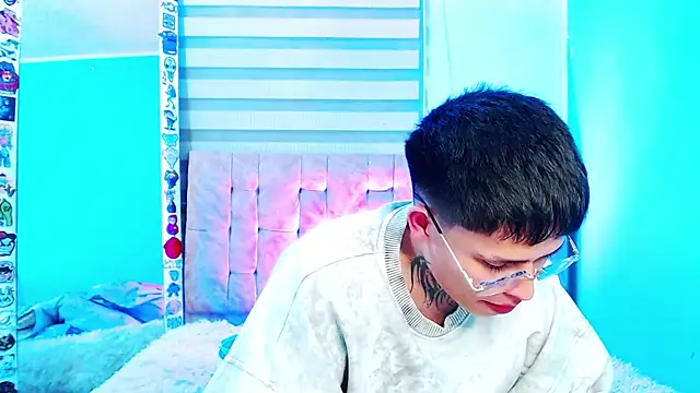 _justinmoon2 Adlı Modelin Canlı XXX Sohbeti