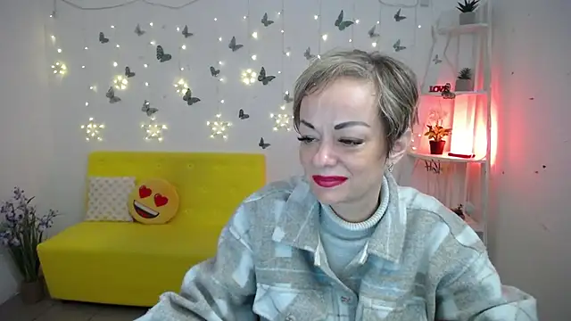 NikaMayu's Live XXX Chat