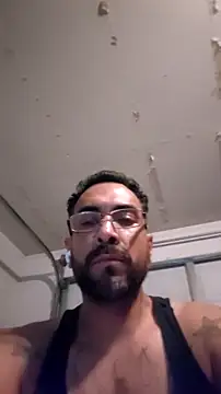 Forbidden_daddy's Webcam Show