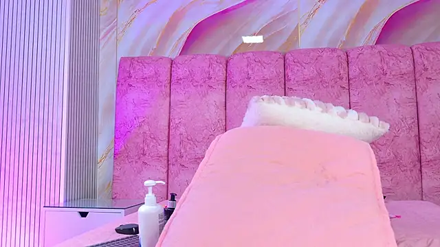 emmacurvy – Naživo XXX chat