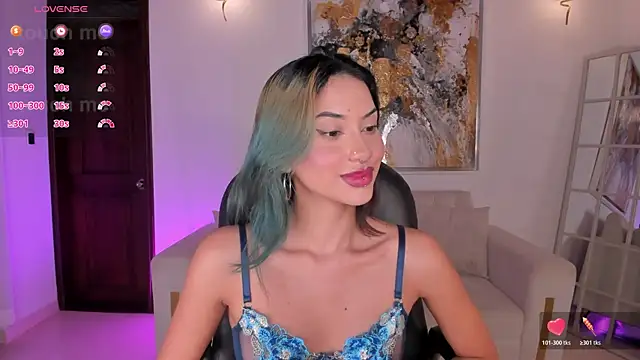Онлайн чат XXX KayraLanne