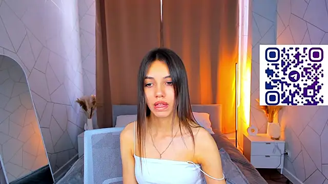 Chat +18 de Tiffany-Grace ao vivo