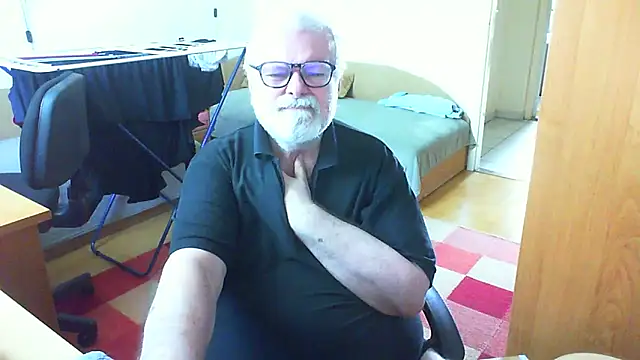 XXX chat uživo modela petvarad