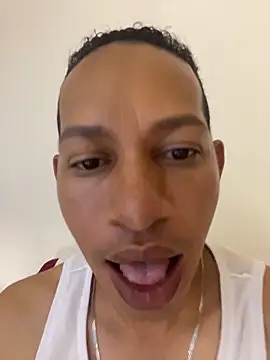 bigcock_bum22's Webcam Show
