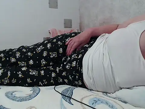 XXX chat uživo modela Miss_Night21