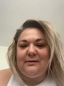 MikyVesela Live XXX Chat