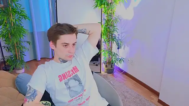 XXX chat uživo modela drillfi11
