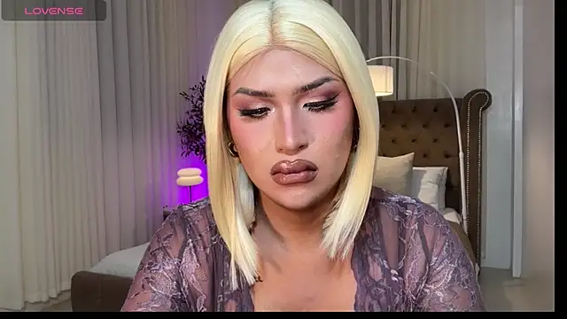 Вебкам-шоу Your_Majesty_Tyra