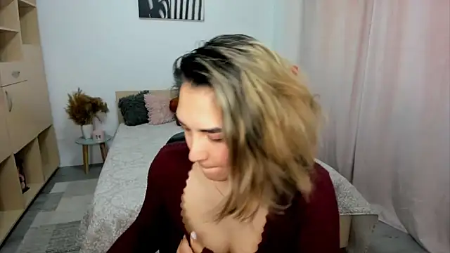 AlexaJuly Chat XXX live
