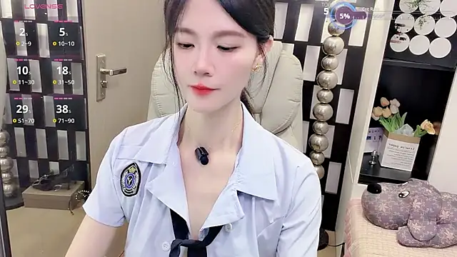 Yueyue-MM 在線直播表演