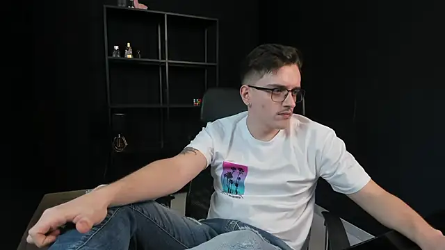 FelixStarkk's Live XXX Chat