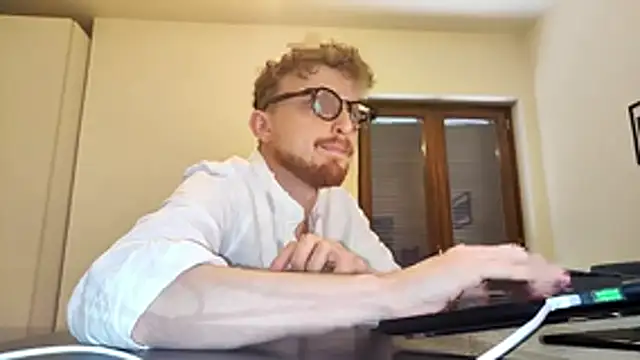 Red_dragon94 Webcam show