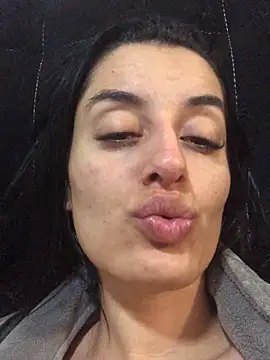 دردشة Catmila94 الجنسية المباشرة