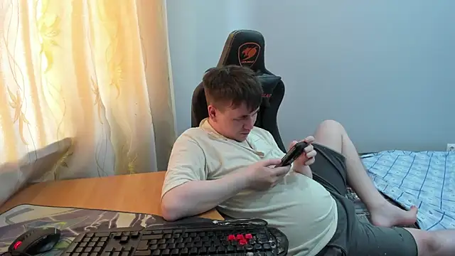 iliaskrislove's Live XXX Chat