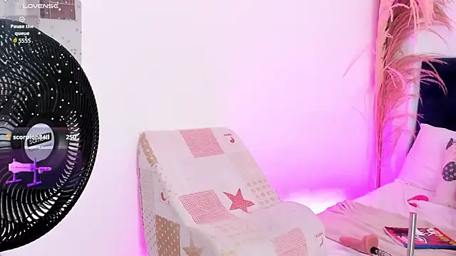 Dulce_andrea__ élő XXX-chatje