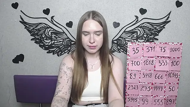 LauraHlot Obrolan Langsung XXX