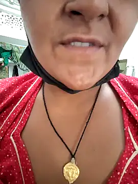 aunty_sumy Pertunjukan Webcam