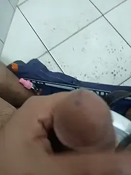 Stallionbull37 Pertunjukan Webcam