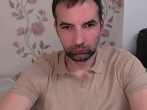 Chat XXX en directo de Leo_1617