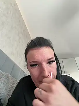 LizaRoxx live XXX chat