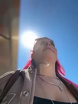RiriRoseey's Live XXX Chat