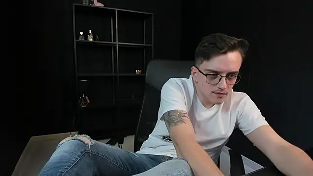 Chatroom XXX en direct de FelixStarkk