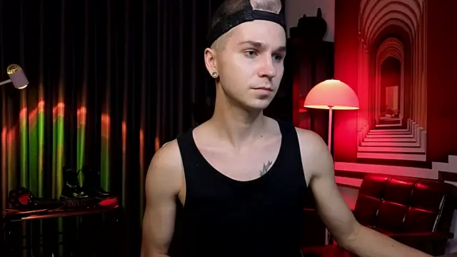 Joseph__Quinn Webcam-Show
