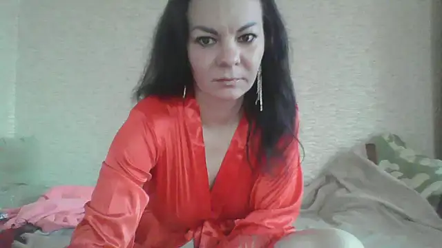 ElluaSmiilee Adlı Modelin Canlı XXX Sohbeti