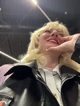 RonnieKiss 라이브 XXX 채팅