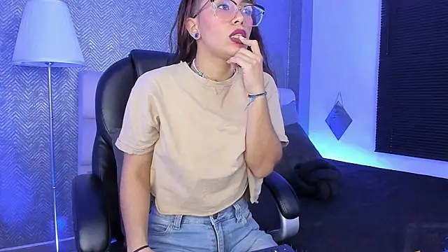 XXX chat uživo modela Alice_sp