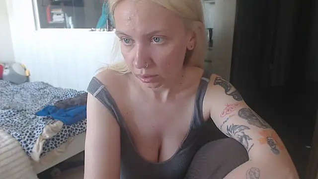 amanda_kiss_kiss élő XXX-chatje