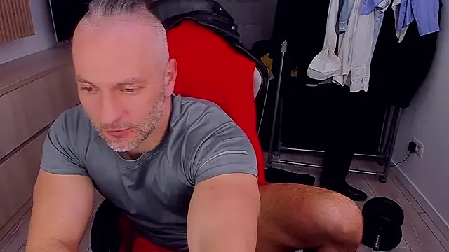 Chat XXX ao vivo de MarisMuscle