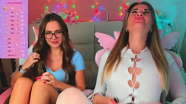 Chat +18 de hotty_girls_here ao vivo