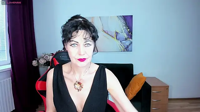 Silvia_Wallec Chat XXX in diretta