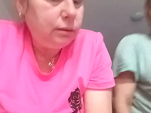 Chat XXX ao vivo de Jahudka47