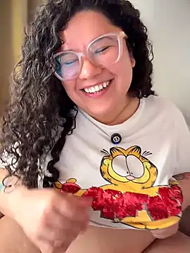CurlyMilf_Vannexxxa 即時 XXX 聊天
