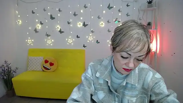 NikaMayuのライブXXXチャット