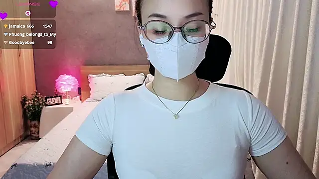 JENNIE-16's Live XXX Chat
