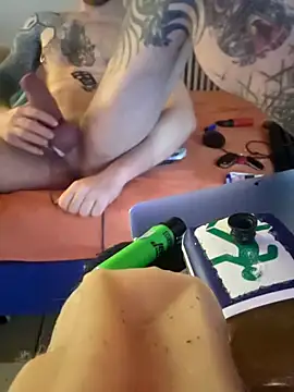 Damn_bro23 Webcam-Show
