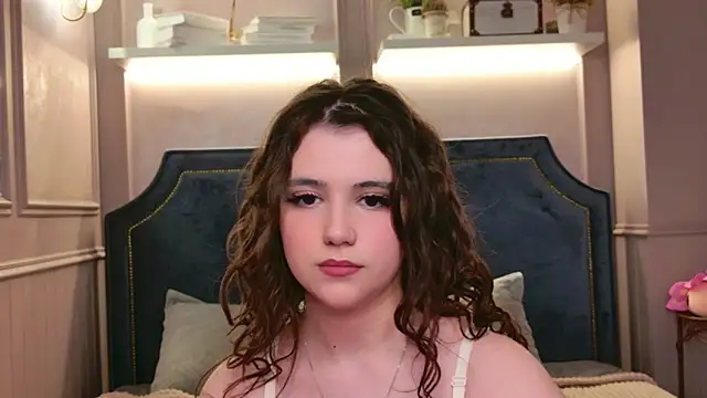 Pauline_Heaven's Live XXX Chat
