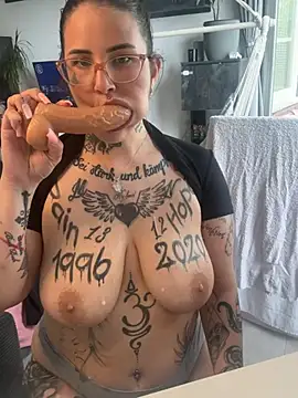 NyxTattoo 现场XXX聊天