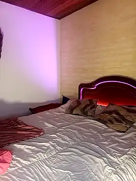 Leidy_Brenda élő XXX-chatje