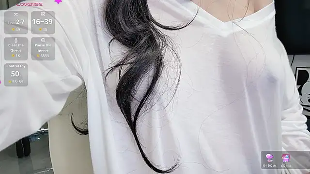 uikyy1's Live XXX Chat