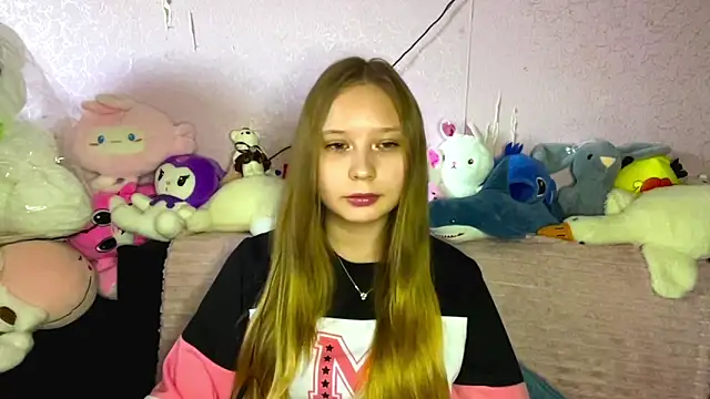 MertieVandusen webcam show