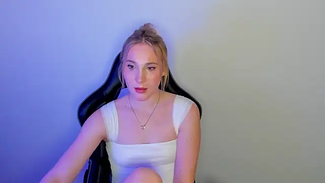 ElaraVoltage লাইভ XXX চ্যাট