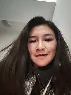 yinyin326 Adlı Modelin Canlı XXX Sohbeti
