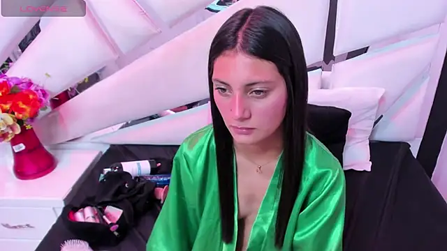 _Luna_Bennett Chat XXX in diretta