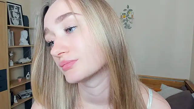 دردشة VioletteClaire الجنسية المباشرة