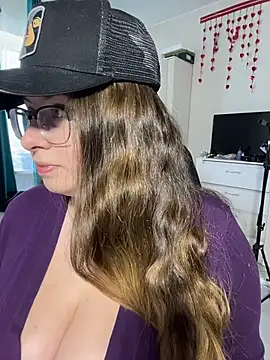DienkaGreen Chat XXX in diretta