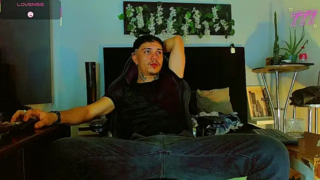 Вебкам-шоу HannibalLester